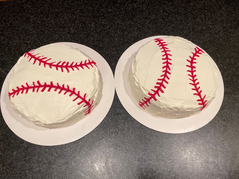 Finished baseball-decorated cakes. 