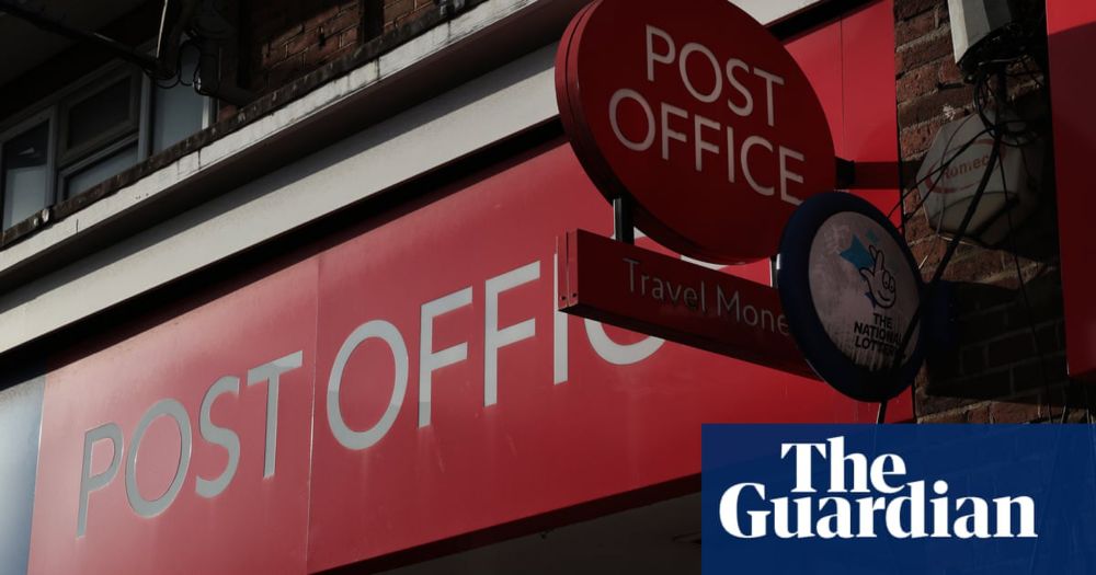 Ex-Post Office boss ‘gave Fujitsu bonus contract despite warnings’