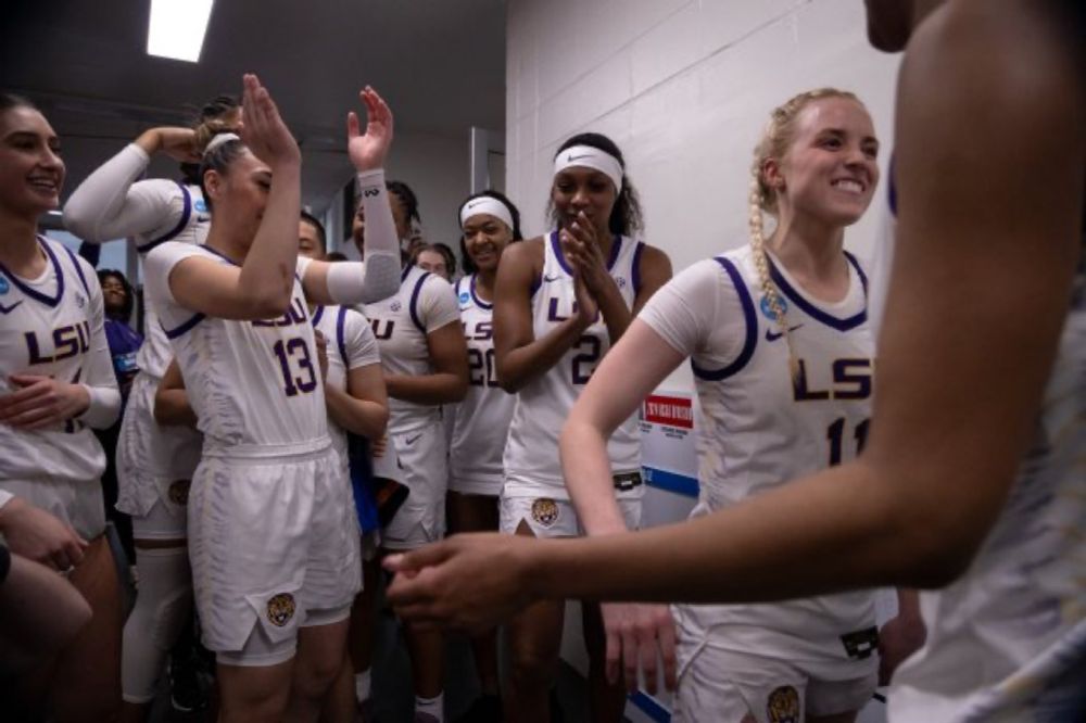 LSU leans into underdog narrative ahead of Sweet 16 with Jayden Daniels-narrated hype video