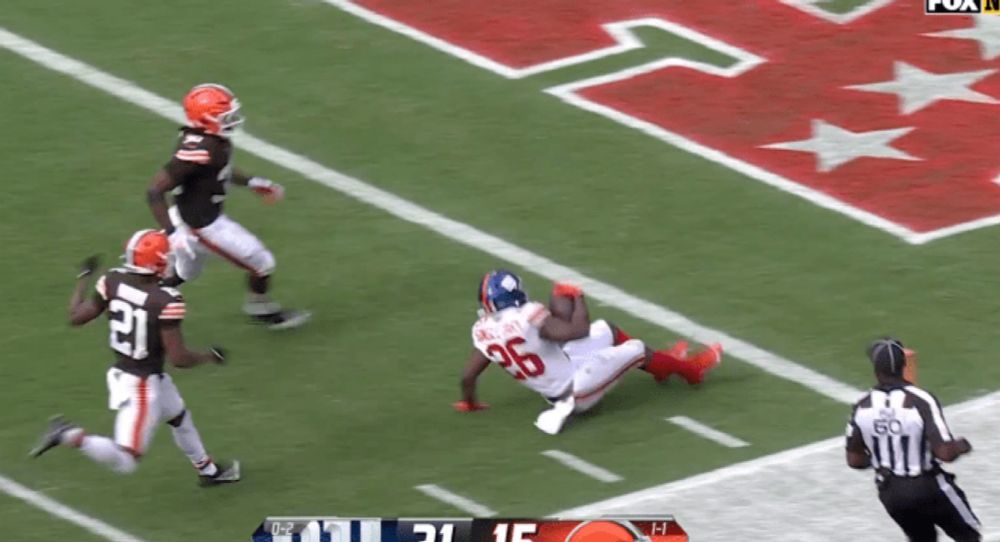 Devin Singletary unselfishly declining a TD to seal a Giants win left over bettors in shambles