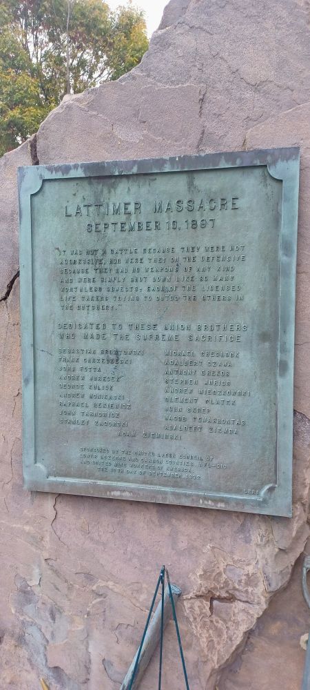 Picture of plaque honoring those killed in the Lattimer massacre 