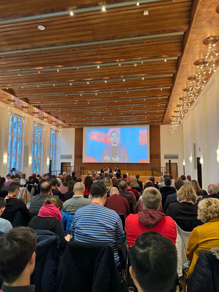 Heute findet auch die Europadelegiertenkonferenz der #SPD Hessensüd in Frankfurt statt. #Europa #Europawahl