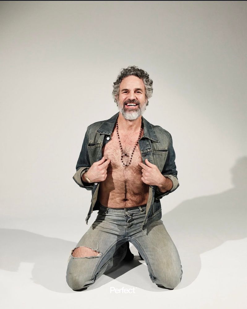 Mark Ruffalo looking like a snack. 