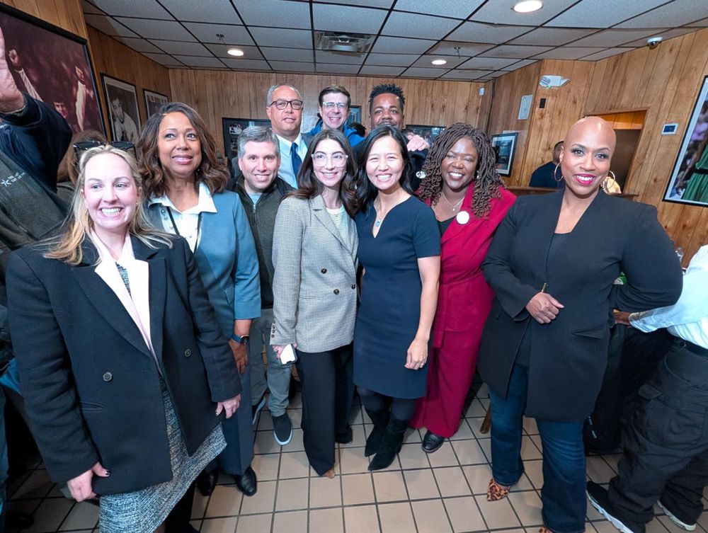 Rep. Ayanna Pressley poses for a photo with Council President Ruthzee Louijeune, Mayor Michelle Wu, Councilors Henry Santana and Gabriela Coletta, Rep. Adrian Madaro, Sen. Sal DiDomenico, DA Kevin Hayden, Alison Cartwright, Councilor Sharon Durkan, and Clerk Allison S. Cartwright, Esq.
