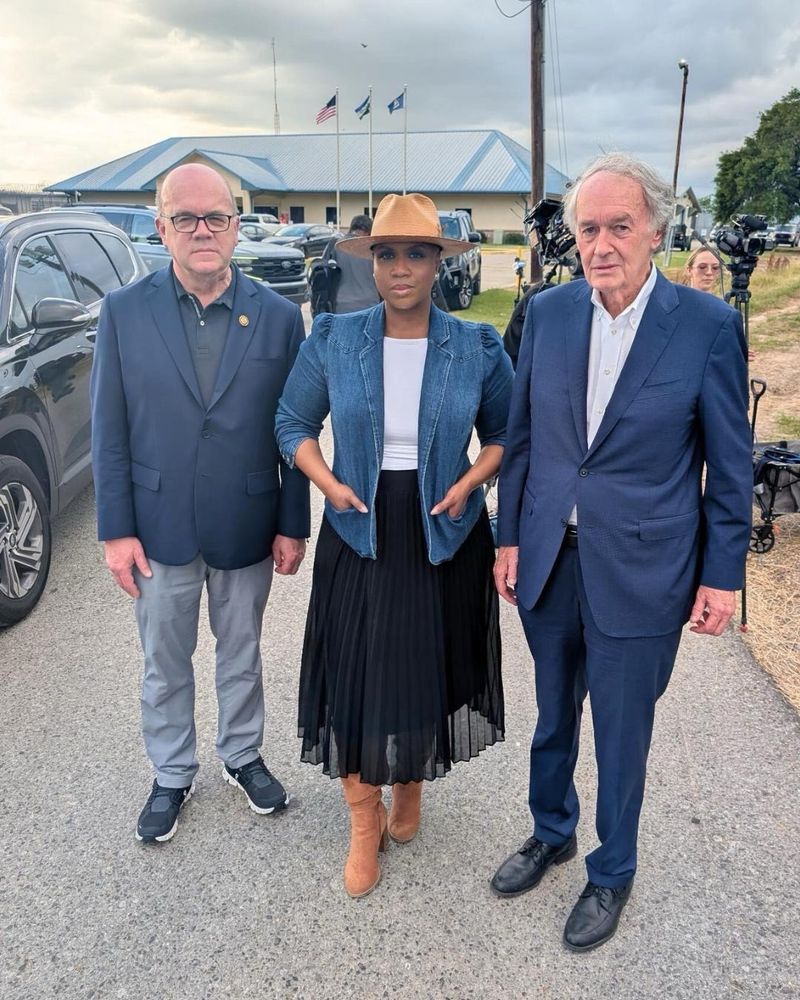 From left to right, Congressman Jim McGovern, Congresswoman Ayanna Pressley, and Senator Ed Markey stand outside an ICE detention center in Louisiana. 
