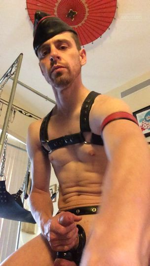 A new JFF superfan is enjoying my 104 videos, 249 photos, with 1428 likes. See ALL my content at: justfor.fans/The_Sir_Kirk?Source=NewFanBlueSky