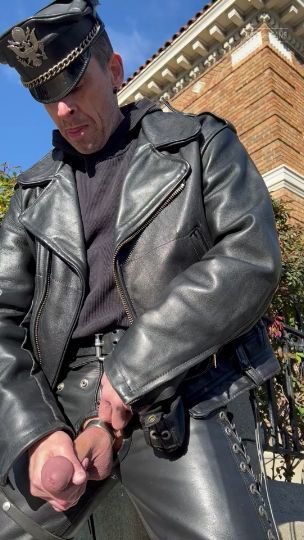 See more of me on JustFor.Fans. Someone else just joined my page! Check it out at: justfor.fans/The_Sir_Kirk?Source=NewFanBlueSky