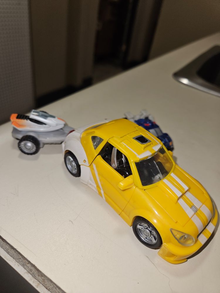 Bumblebee with his jet ski trailer