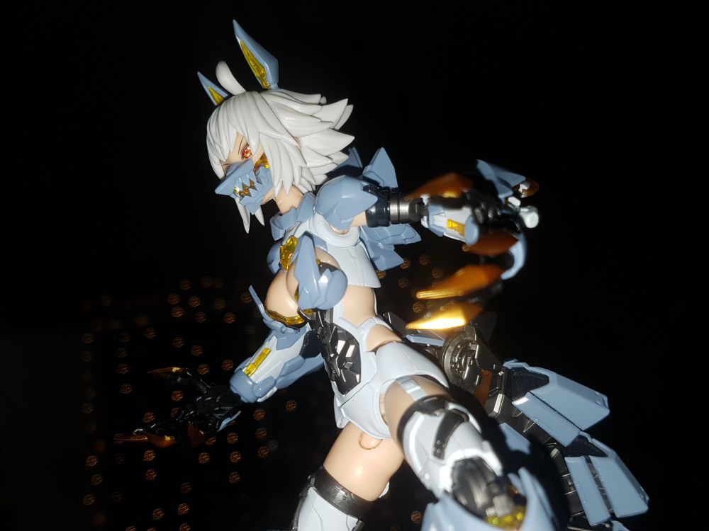 Carolina Rolfe with her claws ready.