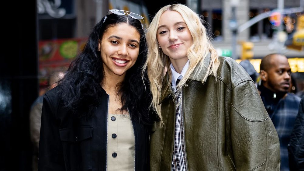 Paige and Azzi posing together on NYC street