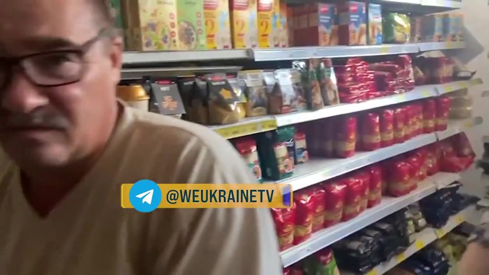 The residents of Sudzha in Russia's Kursk region casually shop in stocked grocery stores despite Ukrainian Forces now having full control of the town.... | By War in Ukraine / Under-the-radar newsFacebook