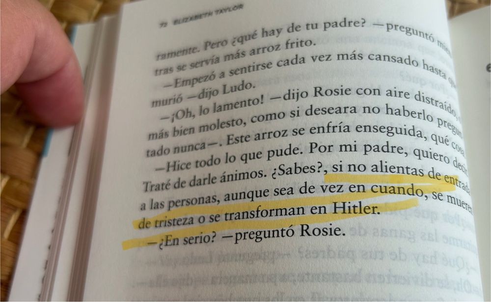 Extracto del libro: “si no alientas de entrada a las personas, aunque sea de vez en cuando, se mueren de tristeza o se transforman en Hitler”