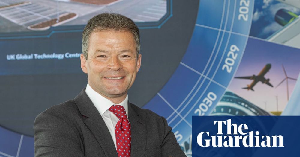 Report finds more than £1bn handed out to just 217 FTSE 100 bosses in the last financial year