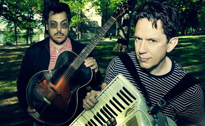 John and John of They Might Be Giants 