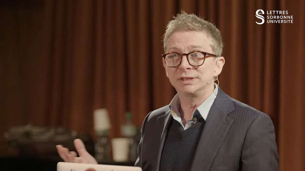 Le sociologue Gérald Bronner pendant la conférence.