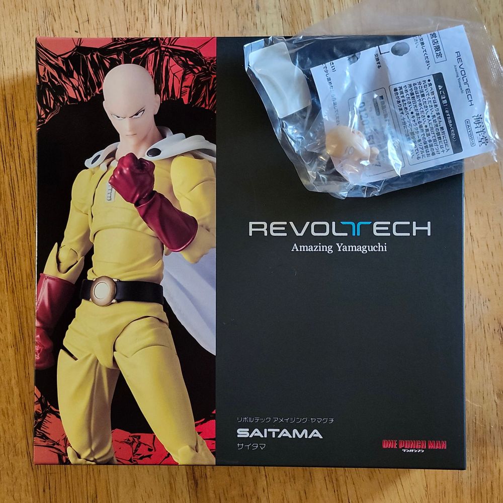 Revoltech Amazing Yamaguchi One Punch Man Saitama with bonus head sculpt