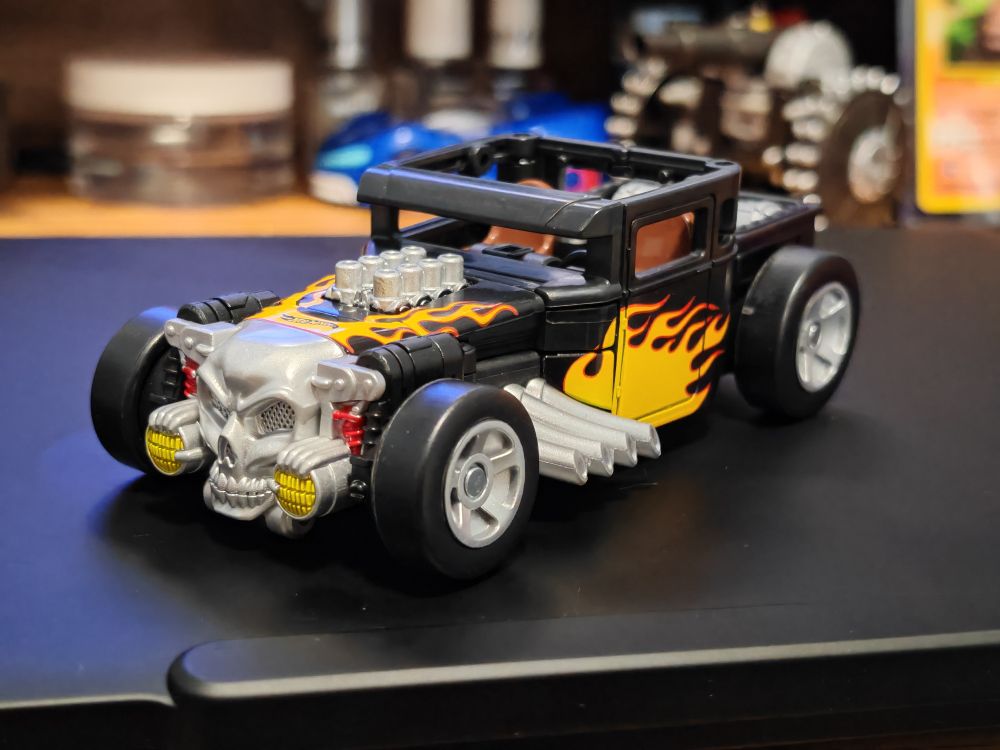 Transformers x Hot Wheels Bone Shaker in vehicle mode