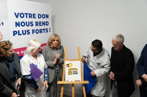 Carolina Cros, Brigitte Macron, Amine Benyamina et Didier Deschamps à l'inauguration.