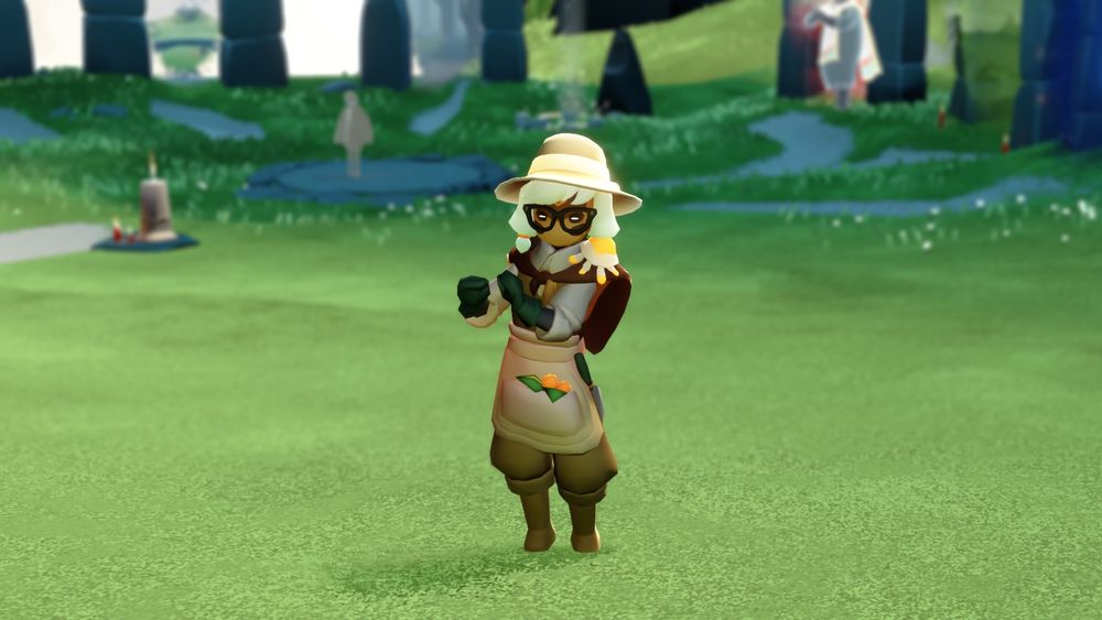 A Skykid dancing in front of the Realm Portals in Aviary Village