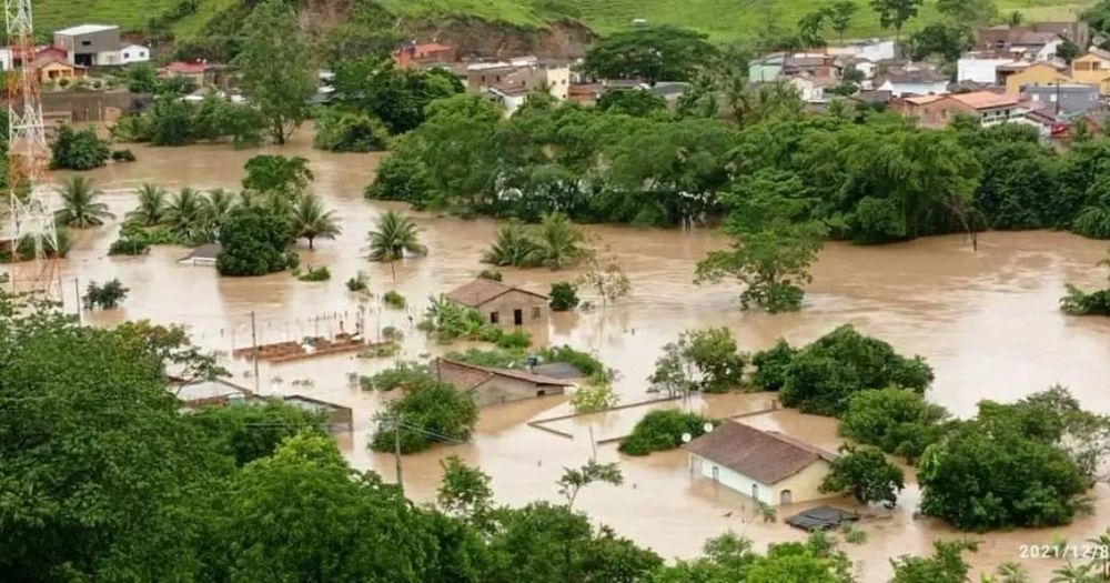 Maioria de candidatos de cidades baianas com óbitos por chuvas em 2021 ignora novos desastres naturais