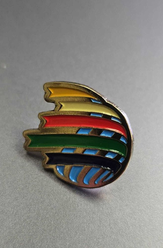 Killam Laureates lapel pin