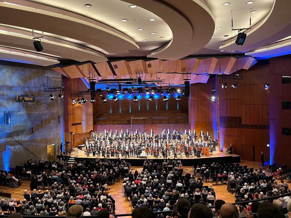 Curtain call of the concert (Liederhalle)