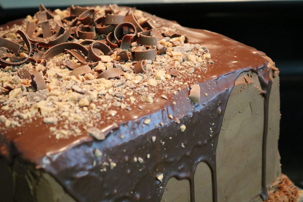 Chocolate & Toffee Cake