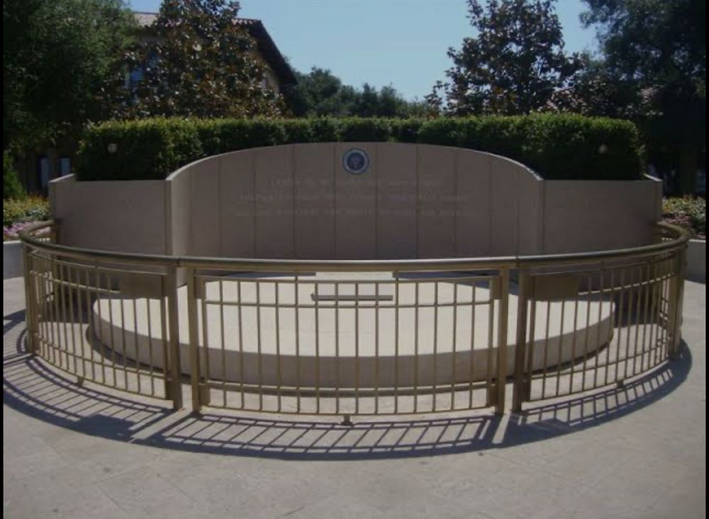 An image of Ronald Reagan’s grave site in Simi Valley, CA.