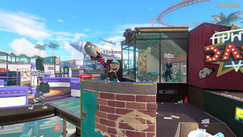 Picture of Snikerop from Upcurrent on Wahoo World. Photoshopped into the photo are the rest of the members of Upcurrent, including Juni on the left, Scion behind some glass, and xd is literally drowning on the bottom right (this isn't about them). Sniker is also "holding" a heavy splatling