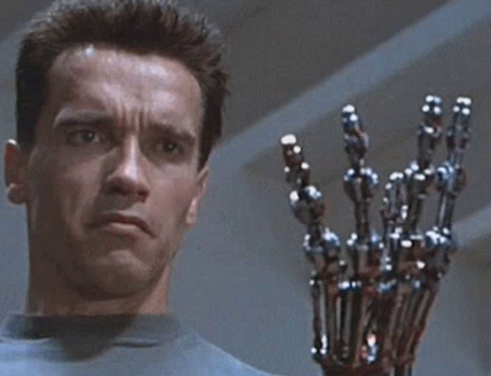 Arnold Schwarzenegger T800 GIF