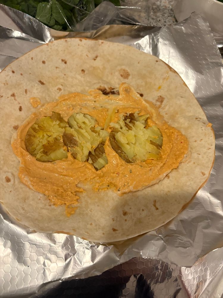 Gleicher Wrap, zusätzlich zerdrückte Kartoffeln 