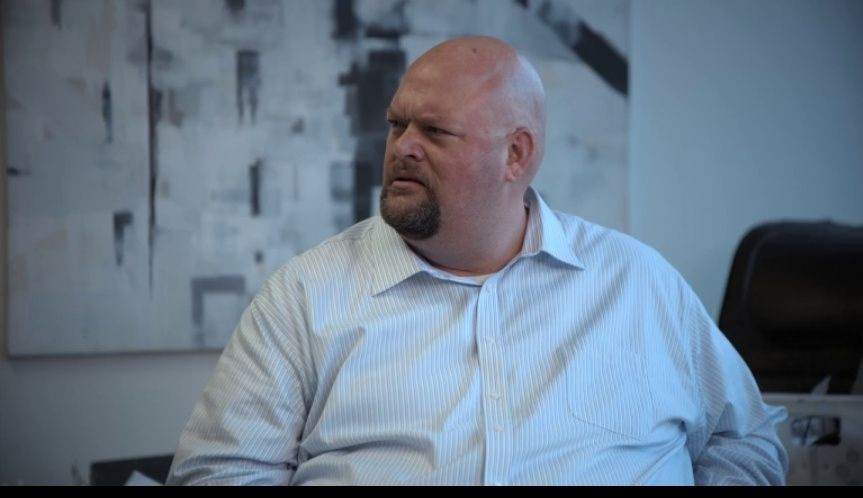 Dave (from the ITYSL sketch where Luca hires a look-alike to trick people into thinking Dave is taking huge dumps) is looking perplexed.