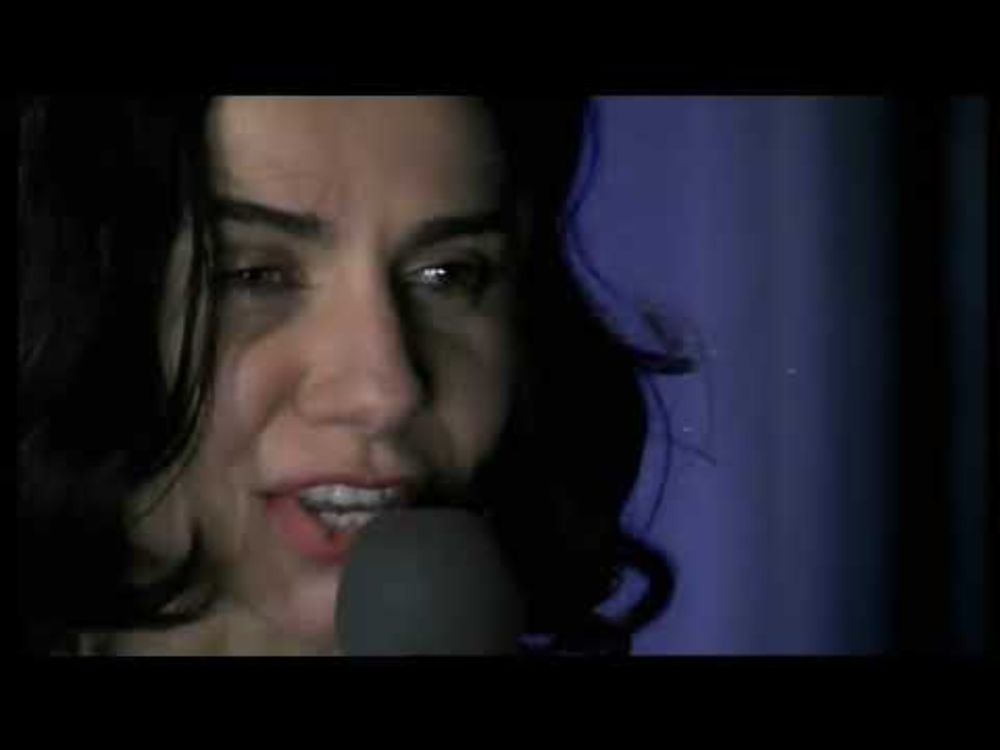 P J Harvey & John Parish - Black Hearted Love [Live from Abbey Road]