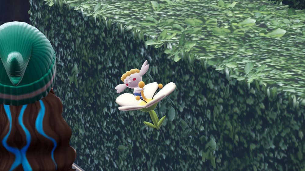 Shiny flabebe spinning around 🩵