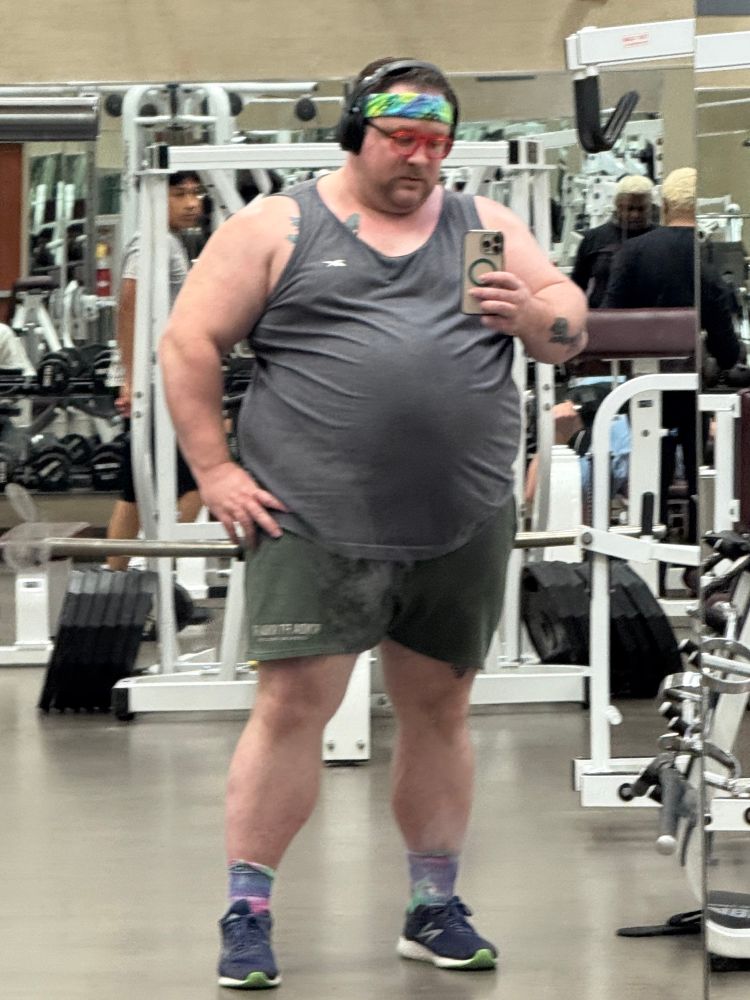 Mirror selfie in a gym