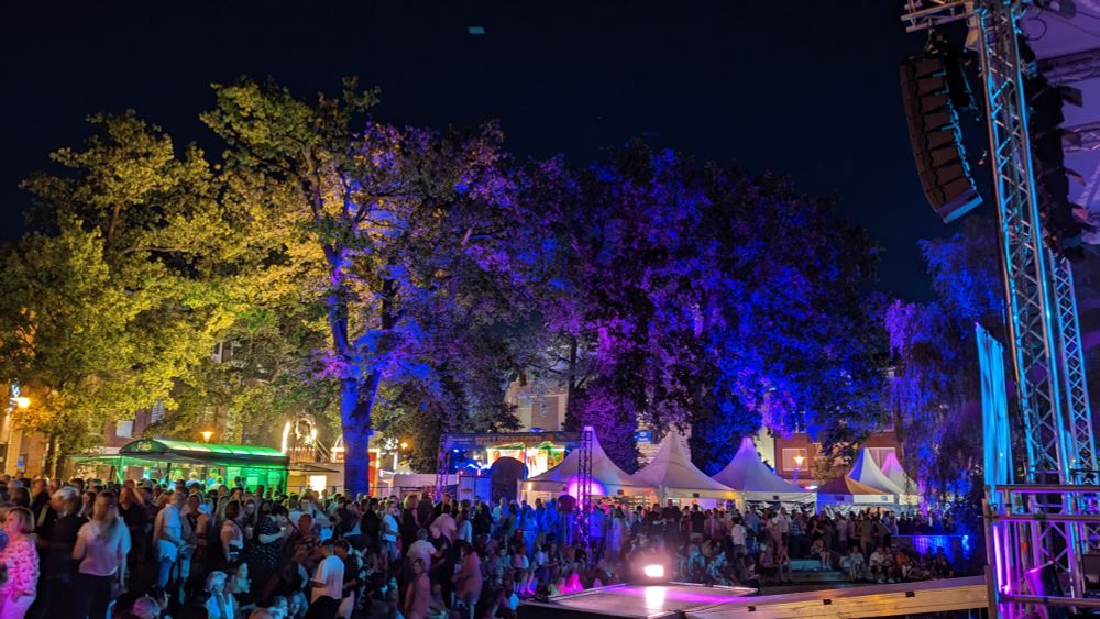 Stadtfest auf dem Marktplatz mit Open-Air Bühne, Buchholz