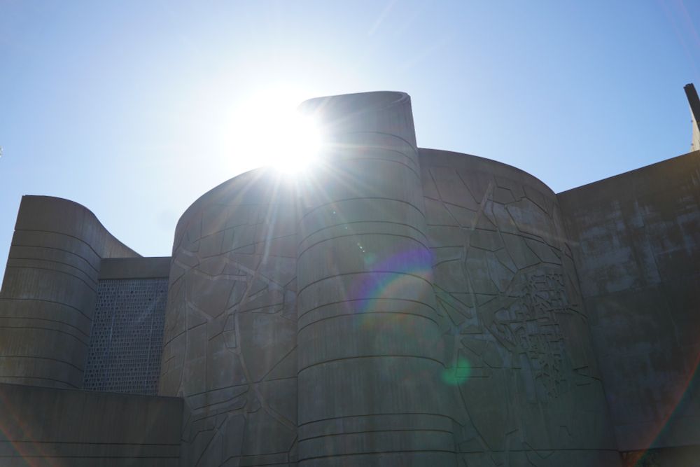 You can almost see all the ranger colors I'm this lense flare of light. Nothing is edited. 