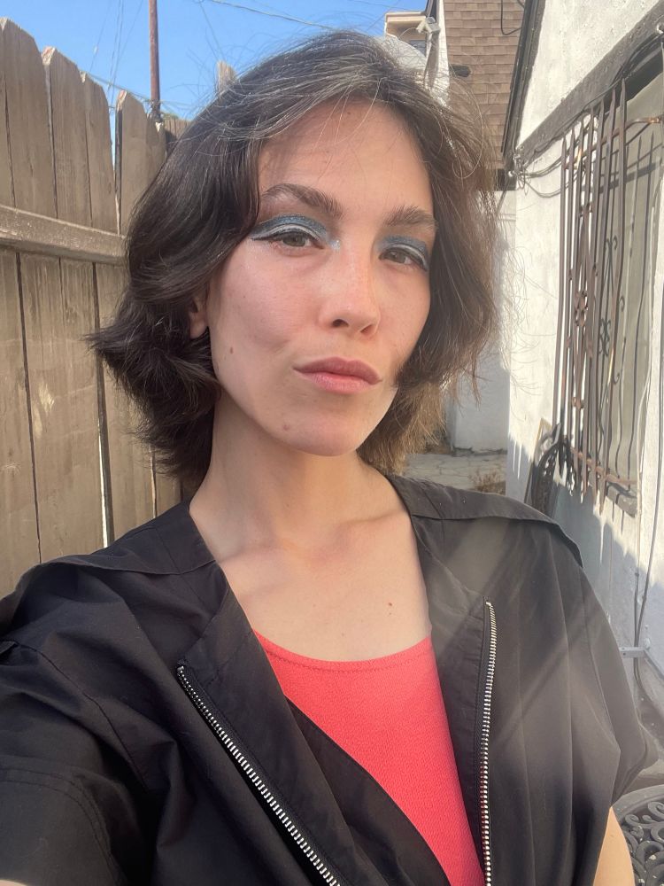 me w brown hair