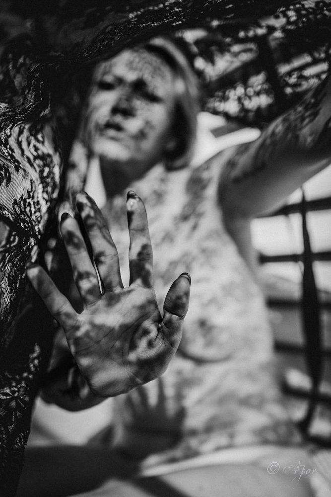 Woman nude with shades on her body