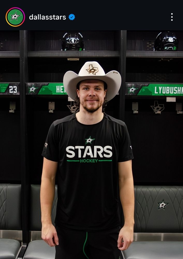 Miro Heiskanen in a white/beige cowboy hat with the stars Texas outline logo on the front in gold