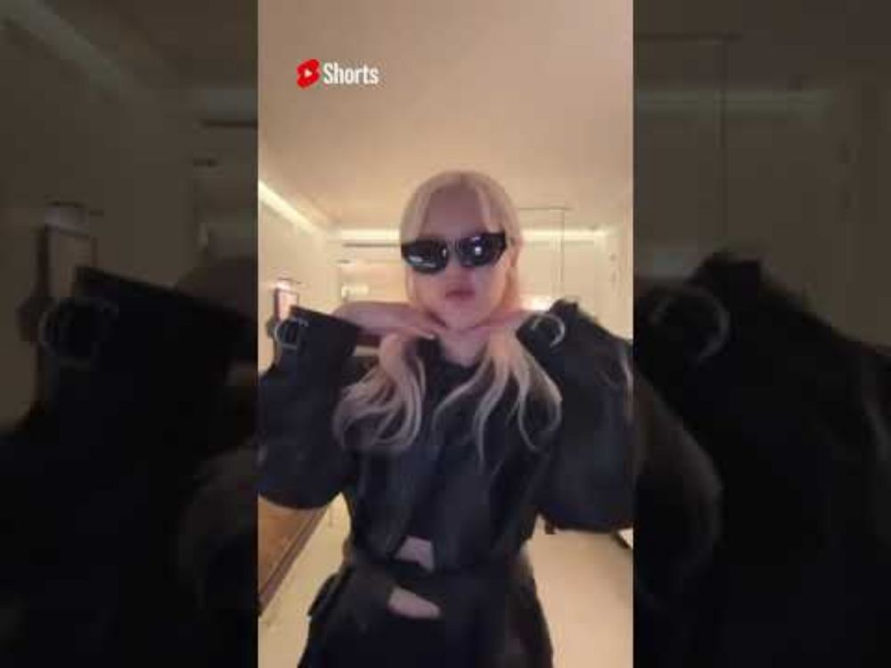 my new track APT. with @brunomars is out now! brought to you by youtube shorts 💗 #ROSÉ_BRUNO_APT