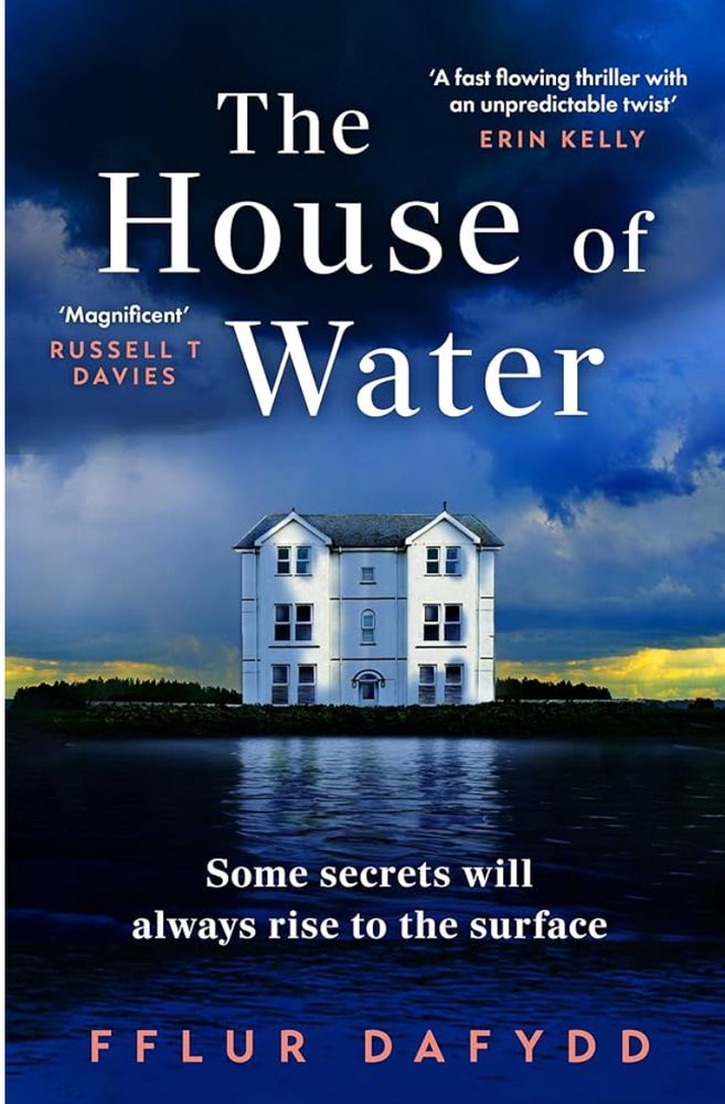 Book cover A house of water by Fflur Dafydd