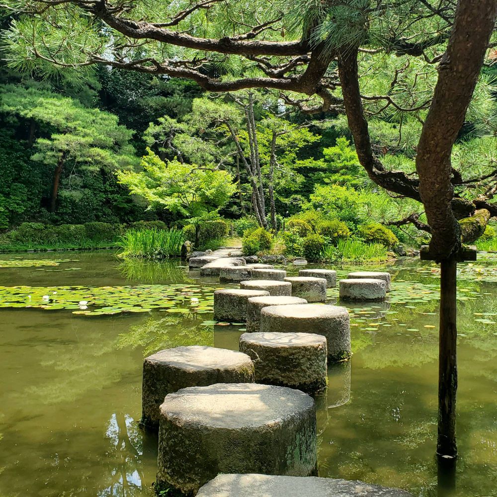 Heian Jingu's 'Reclining Dragon Bridge'.