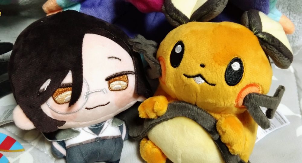 デデンネのポケモンfit（ぬいぐるみ）とシェリンのぬいぐるみ。かなりおまんじゅうかも……！