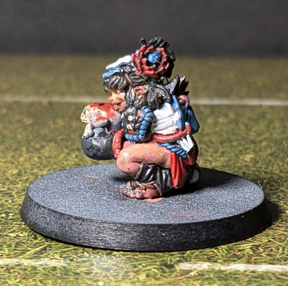 Left side view of the same mini.