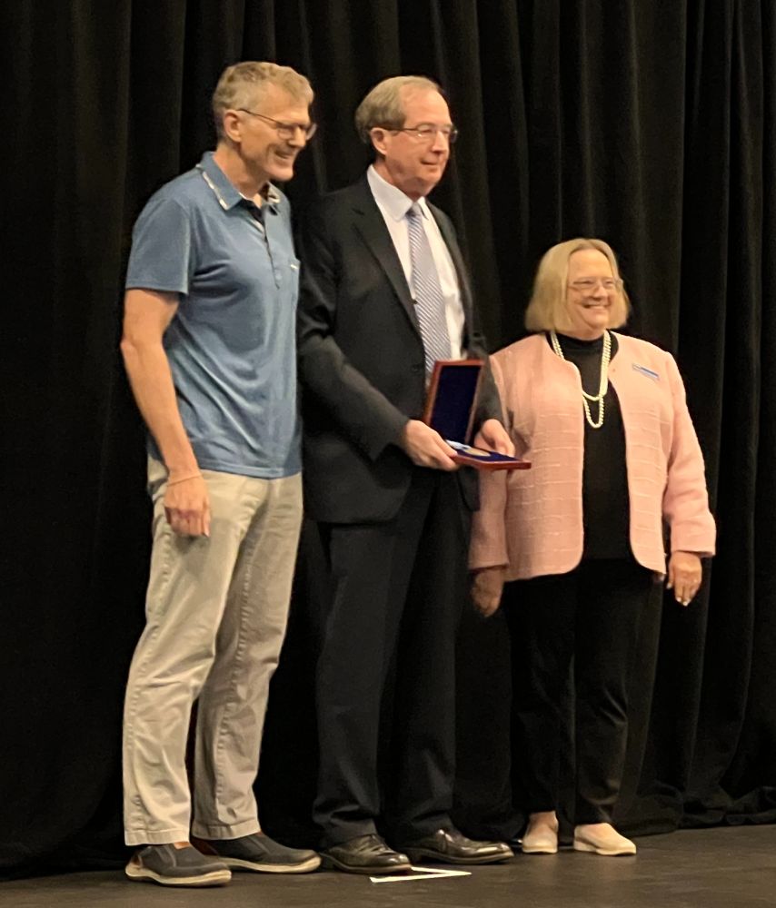 (from L to R) Robert Schober, President IEEE Communications Society; Tom Marzetta; Mary Ellen Randall, President-Elect, IEEE.