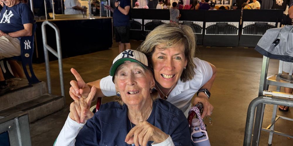 An old lady with Alzheimer's went to a ballgame in the Bronx. What a wondrous day it was.