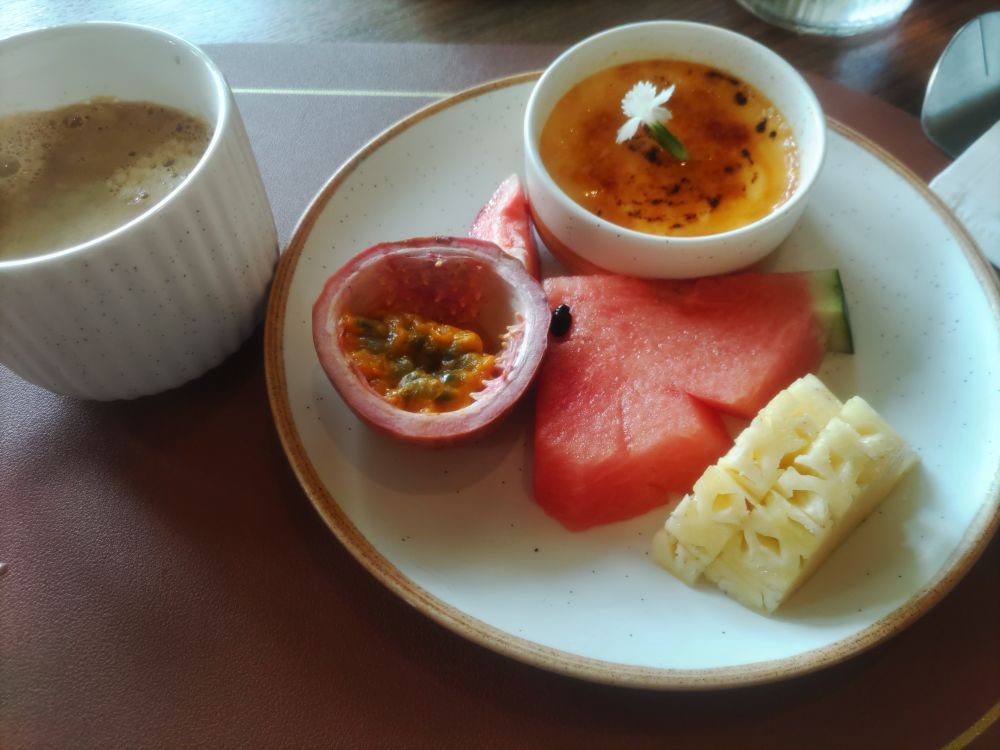 コーヒーとデザートなど