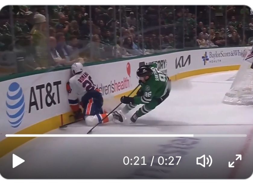 Rantanen leaning back trying to stop