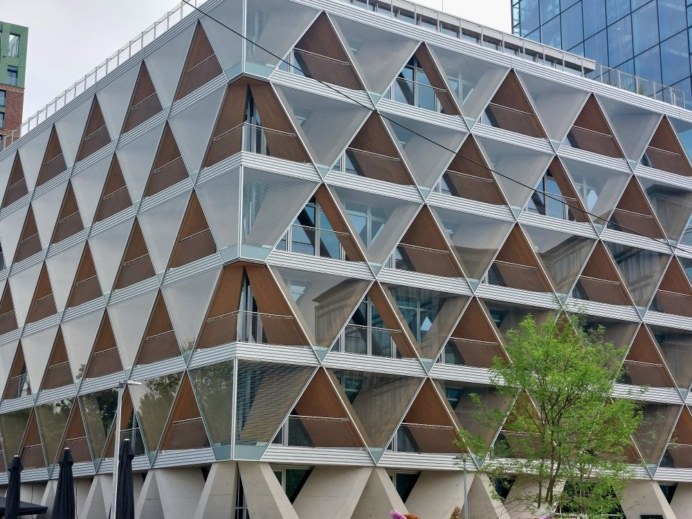 Düsseldorf Media Harbour - building called The Hive.